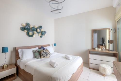 Beyroot a prime downtown beirut 3 bedroom apartment 24 7 power - image 2