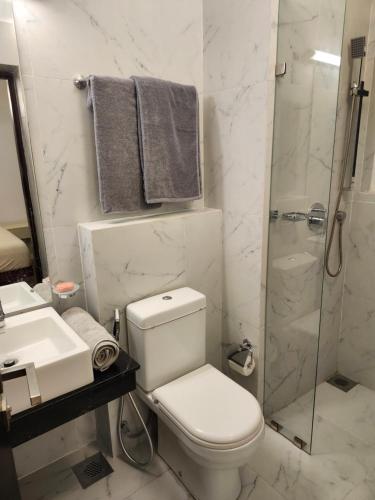 Aqua City View Apartments - image 5