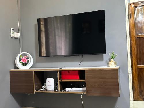 MK Serenity Suites – khách sạn tại Ubungo