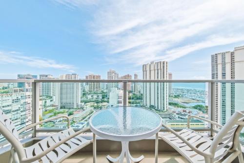 View, Ala Moana Condo Hotel in Honolulu Downtown