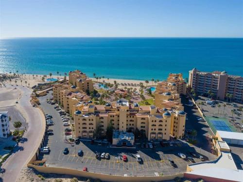 Stunning Views in 2nd Level Condo Princesa B-203 - image 3