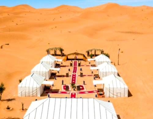 Sahara Imperial Luxury Camp – khách sạn tại Takojt