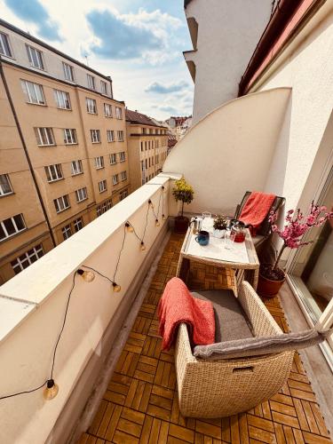 Private Terrace in Heart of Prague - image 9