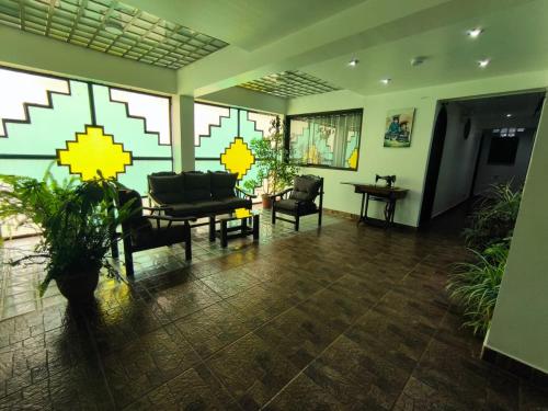 Hotel Quilla in 烏魯班巴鎮中心