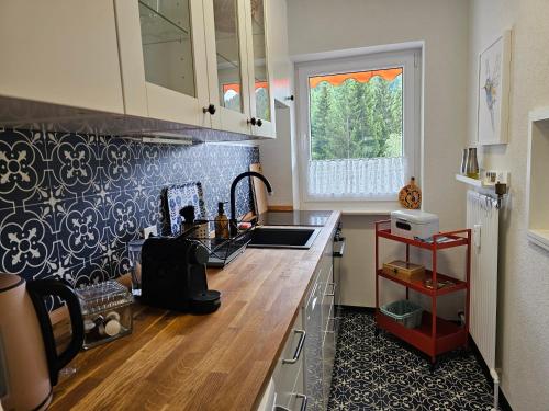 廚房, Ferienwohnung Vogelnest mit weitem Blick über den Schwarzwald (Ferienwohnung Vogelnest mit weitem Blick uber den Schwarzwald) in 拜爾斯布龍