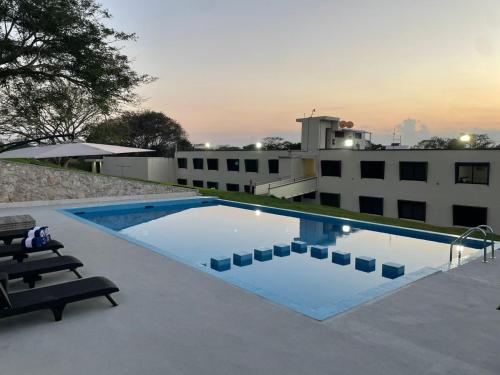Peldbaseins, LOS BAMBUES HOTEL in Jamapa