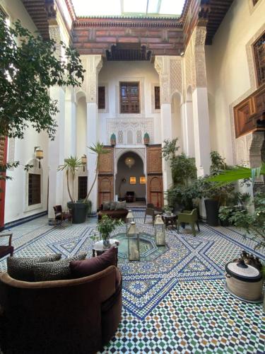 Instalaciones, Dar7 Louyat in Fes