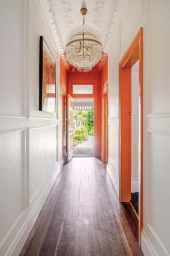 Harbour Bungalow Rose Bay Sydney in Rose Bay