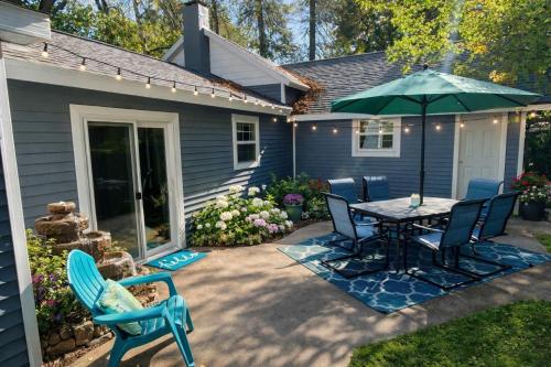 Charming, pets, near downtown, bike-friendly! in Bellaire, USA