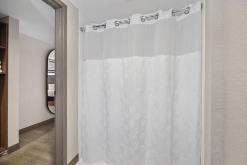 La Quinta by Wyndham Nashville Airport/Opryland - image 36