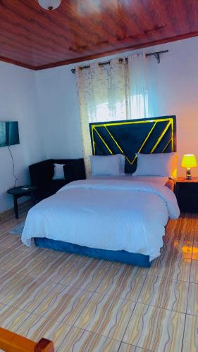 Abu Dhabi CC Hotel in Limbe