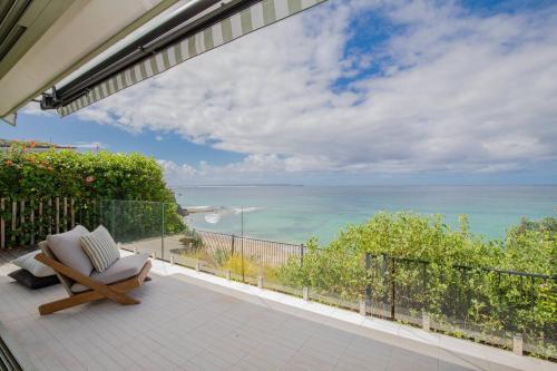 Terraza/balcón, Bella Vista - Oceanfront Haven with Endless Views in Norah Head