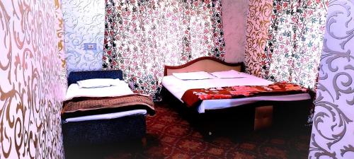 Hotel First Kashmir – Srinagar, PA