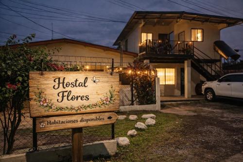 . Hostal Flores