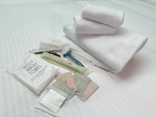 room detail thumbnail 2