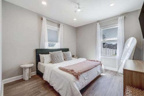 3BR Beach House | Fire Pit & Bar | Steps to Beach in Long Branch (NJ)
