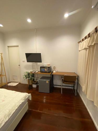บ้านสุขใจ อัมพวา Room Type - Budget Double Room