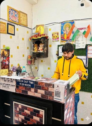 Ganpati Guest House Near Ram Jhula - Rishikesh