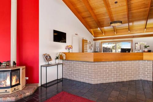 フロント・ロビー, クオリティ イン キャリッジ ハウス (Quality Inn Carriage House) near ワガワガ空港