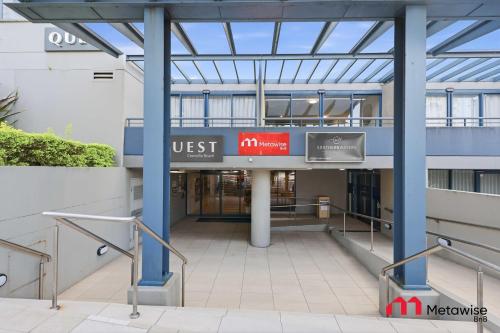 MetaWiseBnB | Cronulla Beach Walk to Train & Shops 3 - image 12