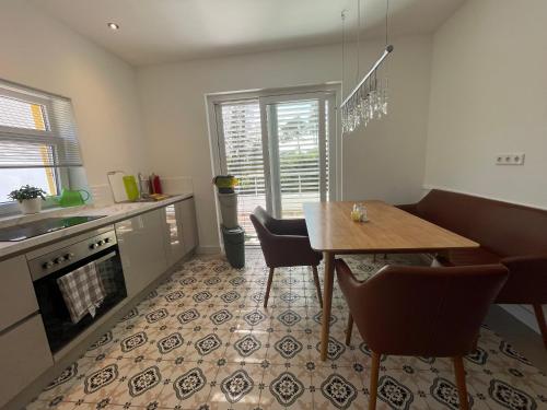 geräumige Wohnung mit Terrasse (geraumige Wohnung mit Terrasse) in Halle (Westf.)