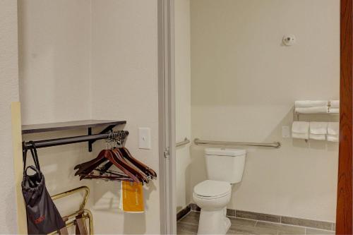 Quality Inn & Suites Roswell - image 44