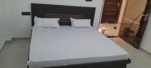 Hotel The Manglam Farm House in Kannauj