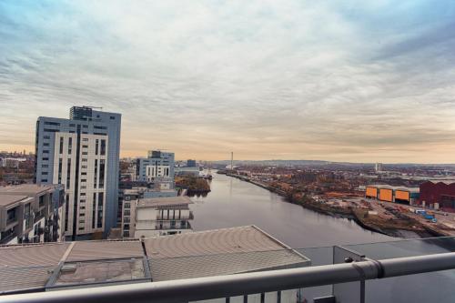 Waterfront West End Apartment - Glasgow