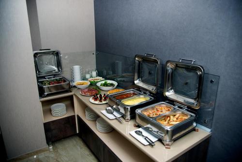 Makanan dan Minuman, Iberia Didube in Tbilisi