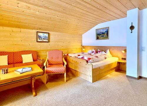 Two-Bedroom Apartment with Mountain View