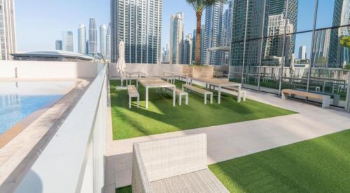 Forte Royale 2BR Luxury Living in Downtown-11 - main image