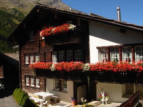 Apartment in Saas Grund 