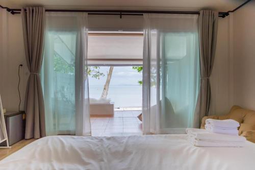 Exterior view of Inglay Koh Sukorn Trang Resort