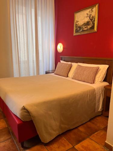 Hotel Nizza - Tap to explore photos