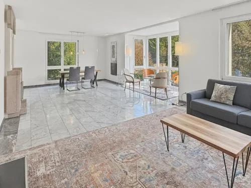 Amazing 2 bedroom flat: specious and central (Duke2) in Zürich, Schweiz