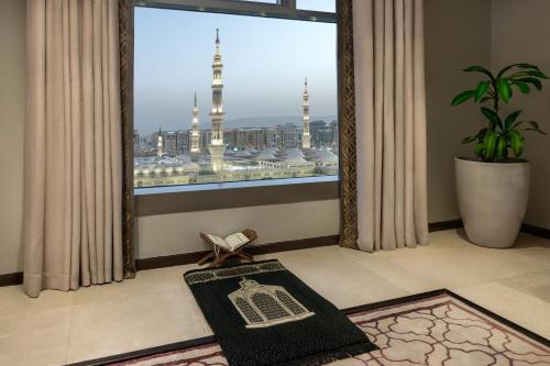Suite, imperial, with views