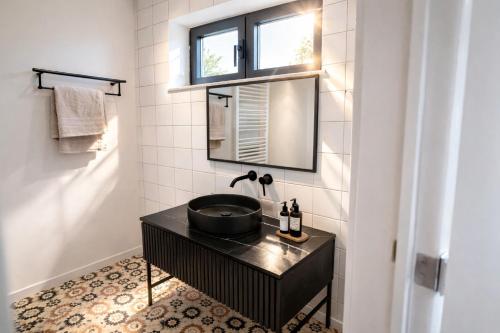 Stylish Penthouse in BXL with 2 Panoramic Terraces, Brussels (photo 3)