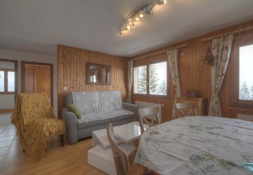 Godille rez a Anzere proche du centre avec vue sur les Alpes