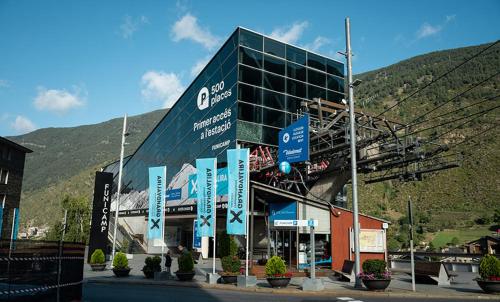 Hotel NIU a 50 m del Funicamp - Encamp