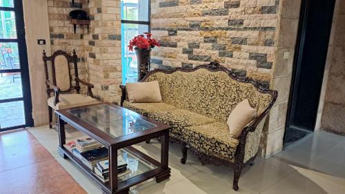 Byblos inn, jbeil ,Fidar in Jbail