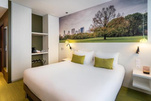 1 queen bed