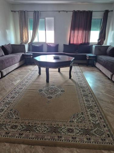 Luxurious 3-Bedroom Apartment in Historic Fs Morocco - image 12