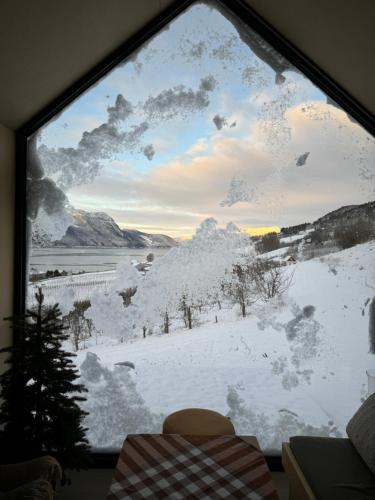 Charming tiny house with panorama view in Сандейн