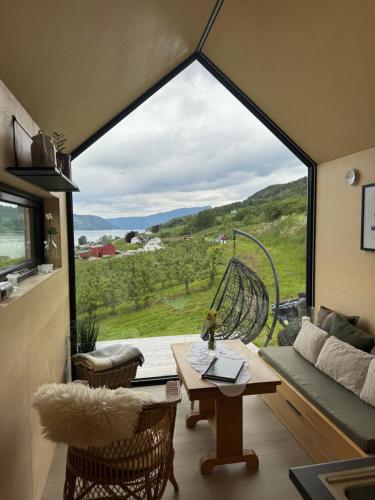 Charming tiny house with panorama view in Сандейн