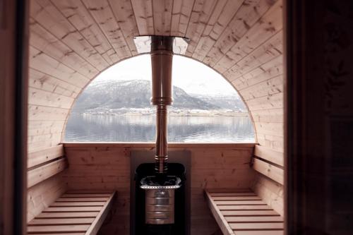 Сауна, Charming tiny house with panorama view in Сандейн