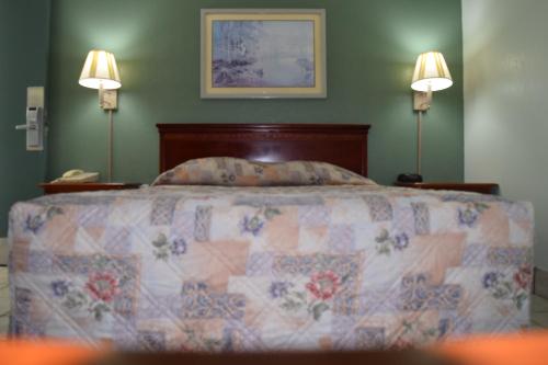 Liberty Inn - image 6