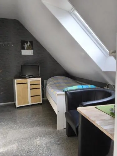 No 6 Apartment Christine mit eigenem Bad im Dachgeschoss in Rhede, Deutschland