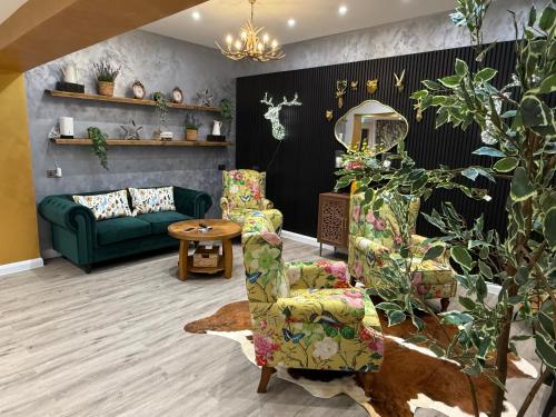 Quality City Hotel Restaurant Free Parking in Upton Warren