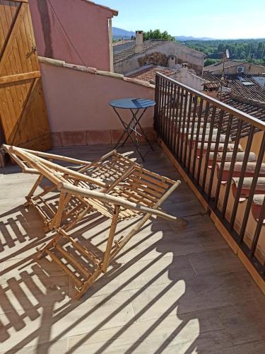 Village house, sea view in Cogolin