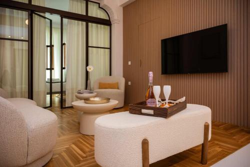Encore Living Residence - Athens Theater District - image 4